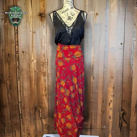 𝅺lularoe Pixelated Brick Red & Yellow Roses Maxi Skirt Dress, Small - Picture 3 of 4
